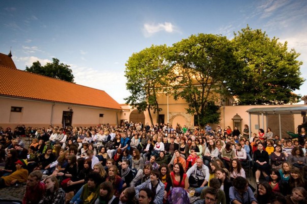 Kauniečius džiugins dainuojamosios poezijos festivalis