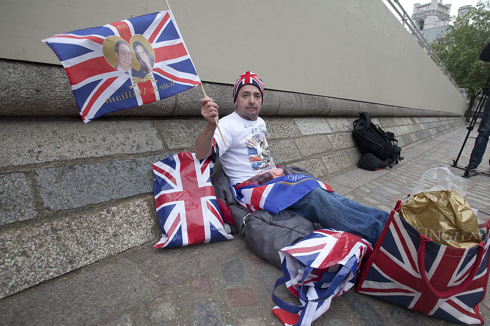 Britanijos princo Williamo ir jo sužadėtinės Middleton vestuvės vainikuos ilgą ir permainingą draugystę